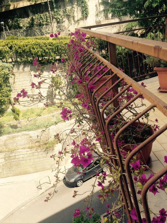 Chiavi Antiche B&B Salerno Exterior foto